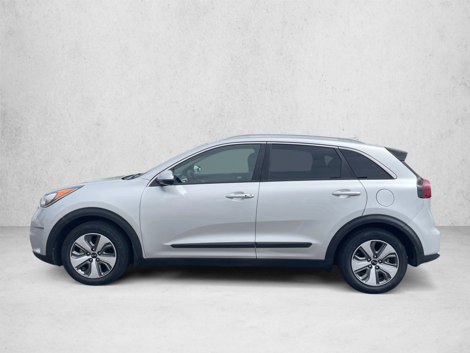 Used 2019 Kia Niro LX FWD image 8
