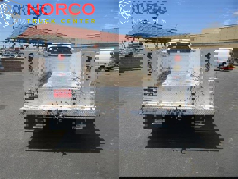 Used 2011 Ford F450 XL w/ XL Decor Group image 8