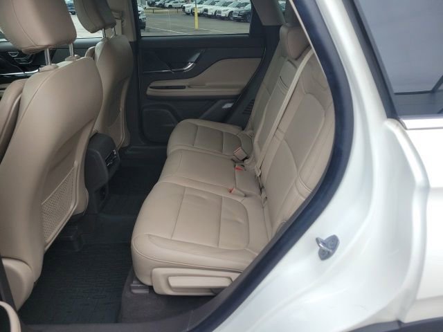 Certified 2024 Lincoln Corsair AWD image 22