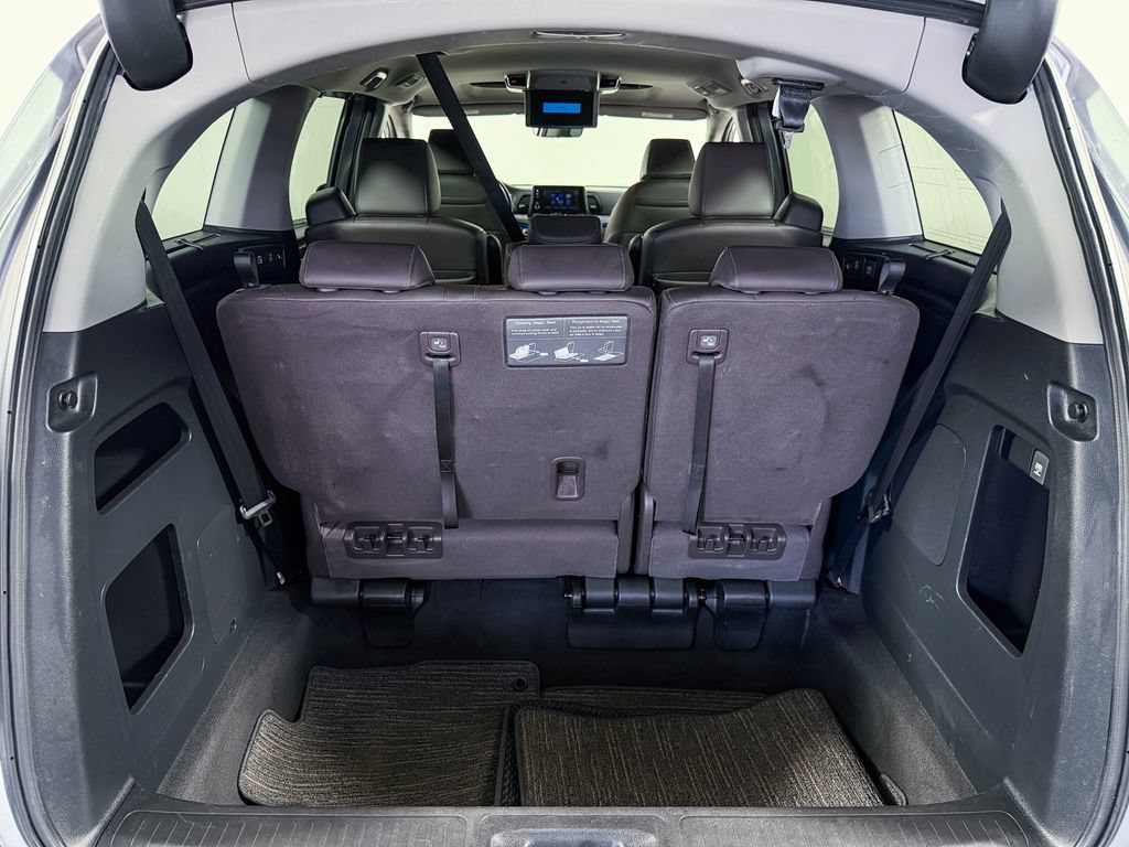 Used 2023 Honda Odyssey Touring image 39