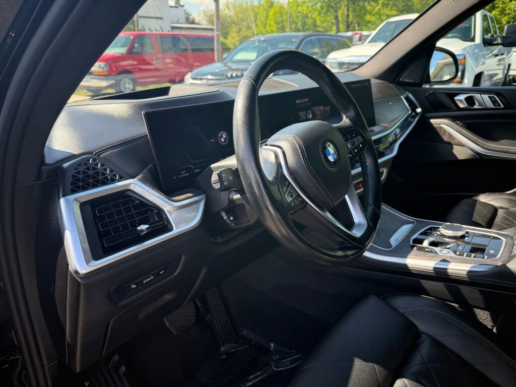 Used 2024 BMW X5 sDrive40i w/ Premium Package RWD image 12