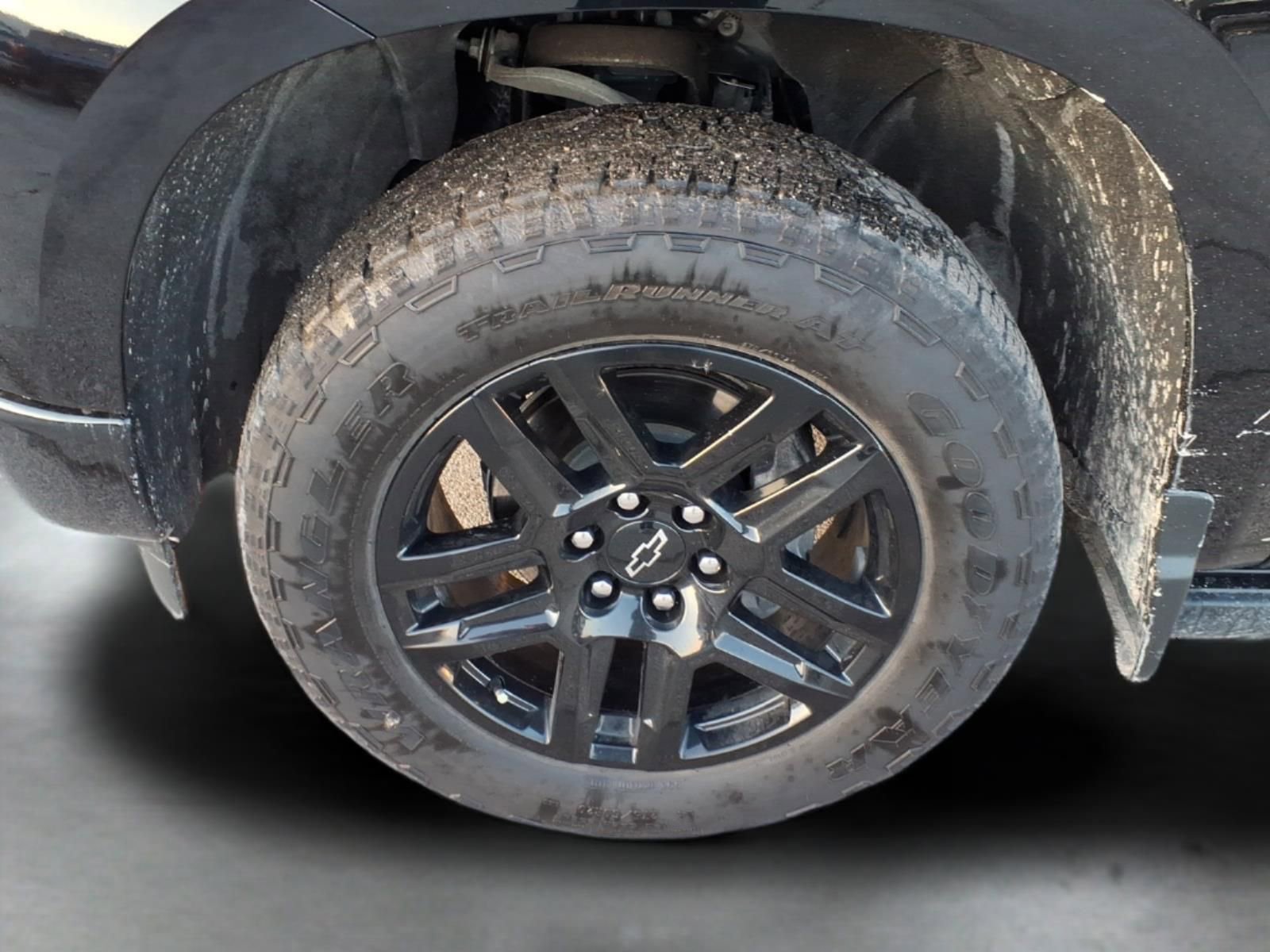 Used 2024 Chevrolet Silverado 1500 High Country w/ Midnight Edition image 8