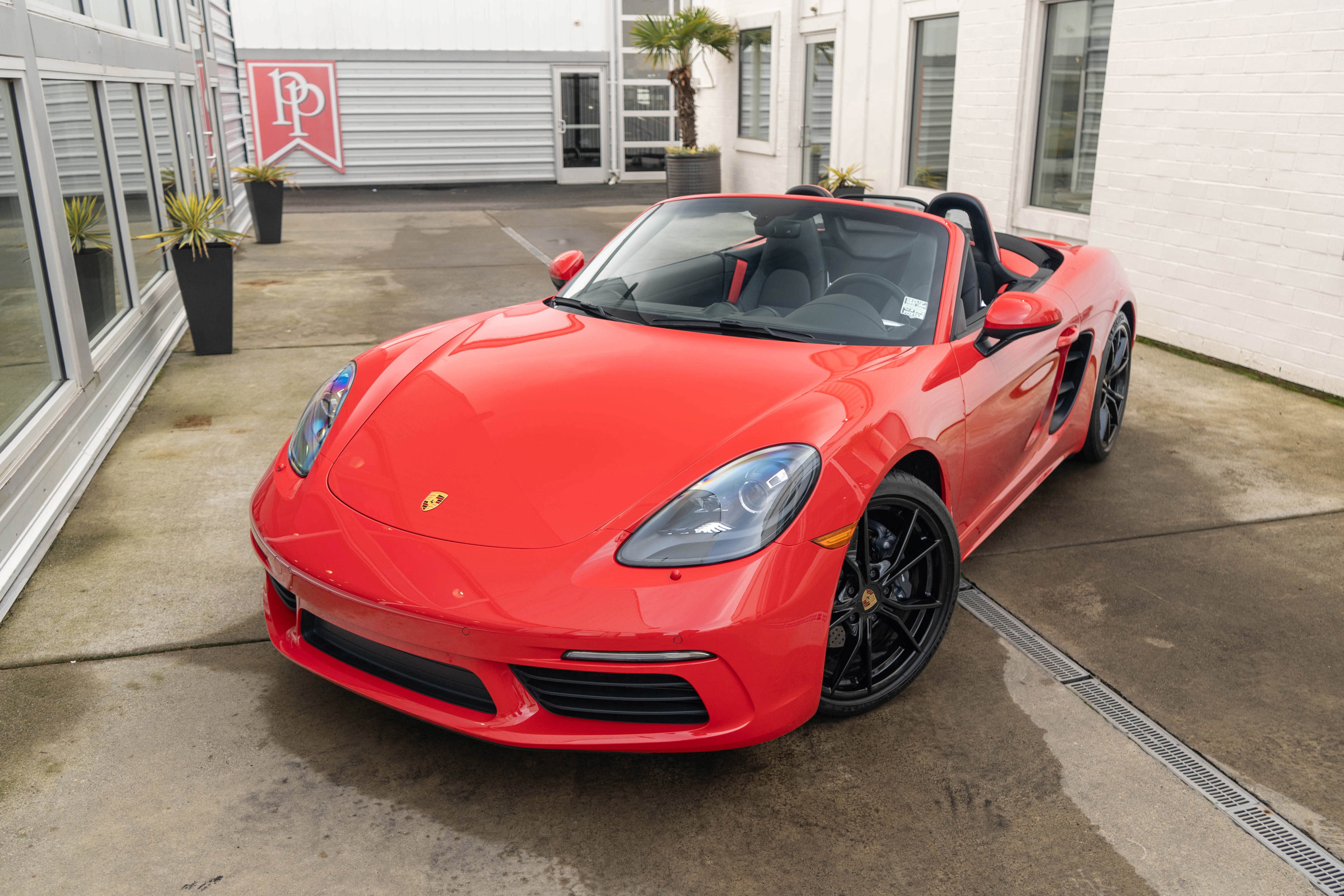 Used 2024 Porsche 718 Boxster image 3