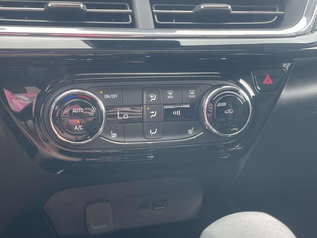 New 2026 Chevrolet Trax ACTIV w/ Sunroof Package FWD image 16