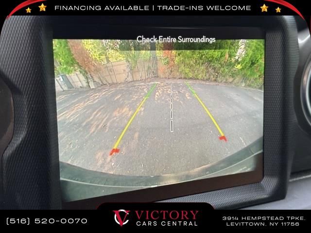 Used 2023 Jeep Wrangler Sahara image 25