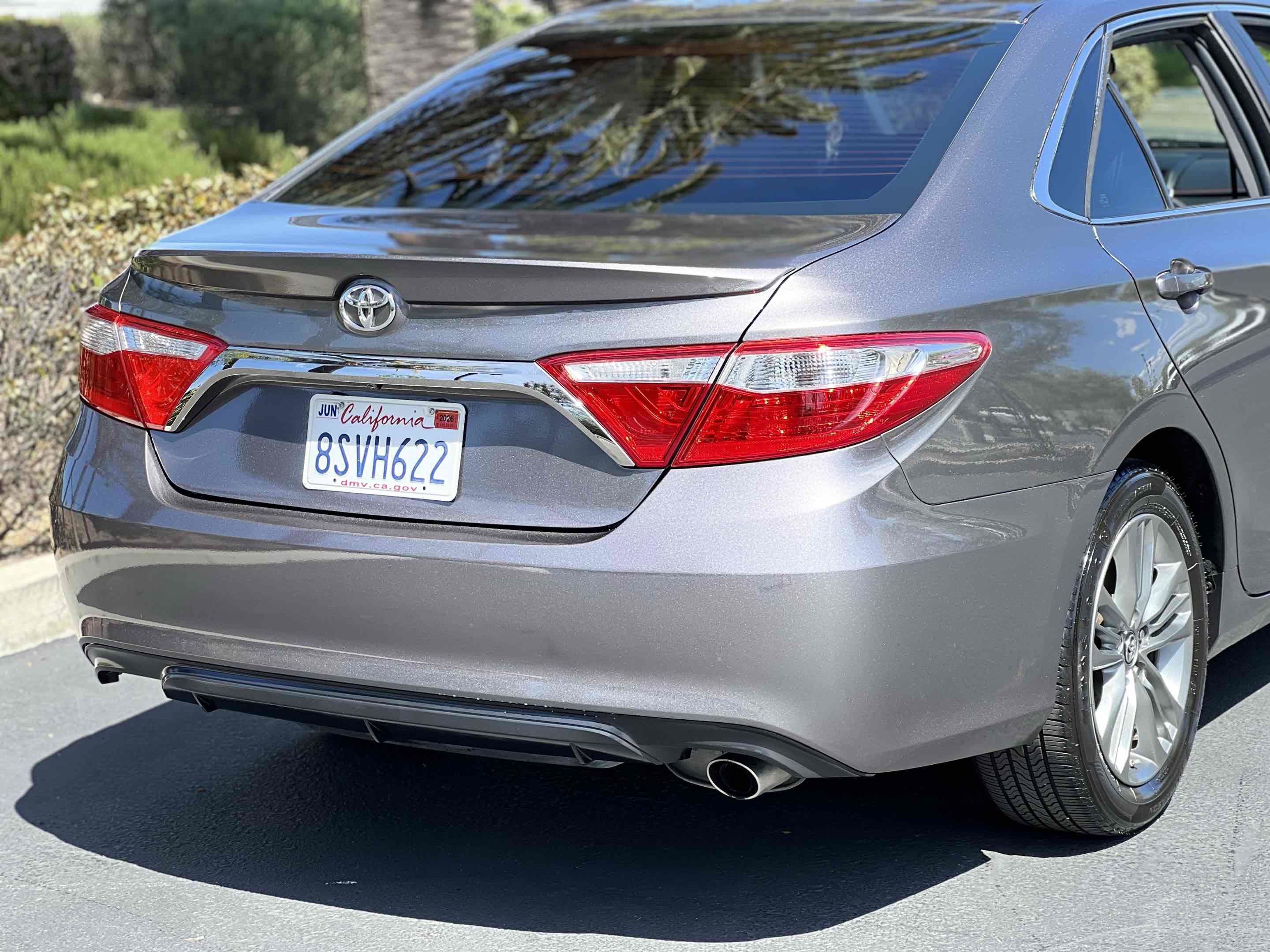 Used 2017 Toyota Camry SE w/ Moonroof Package FWD image 48