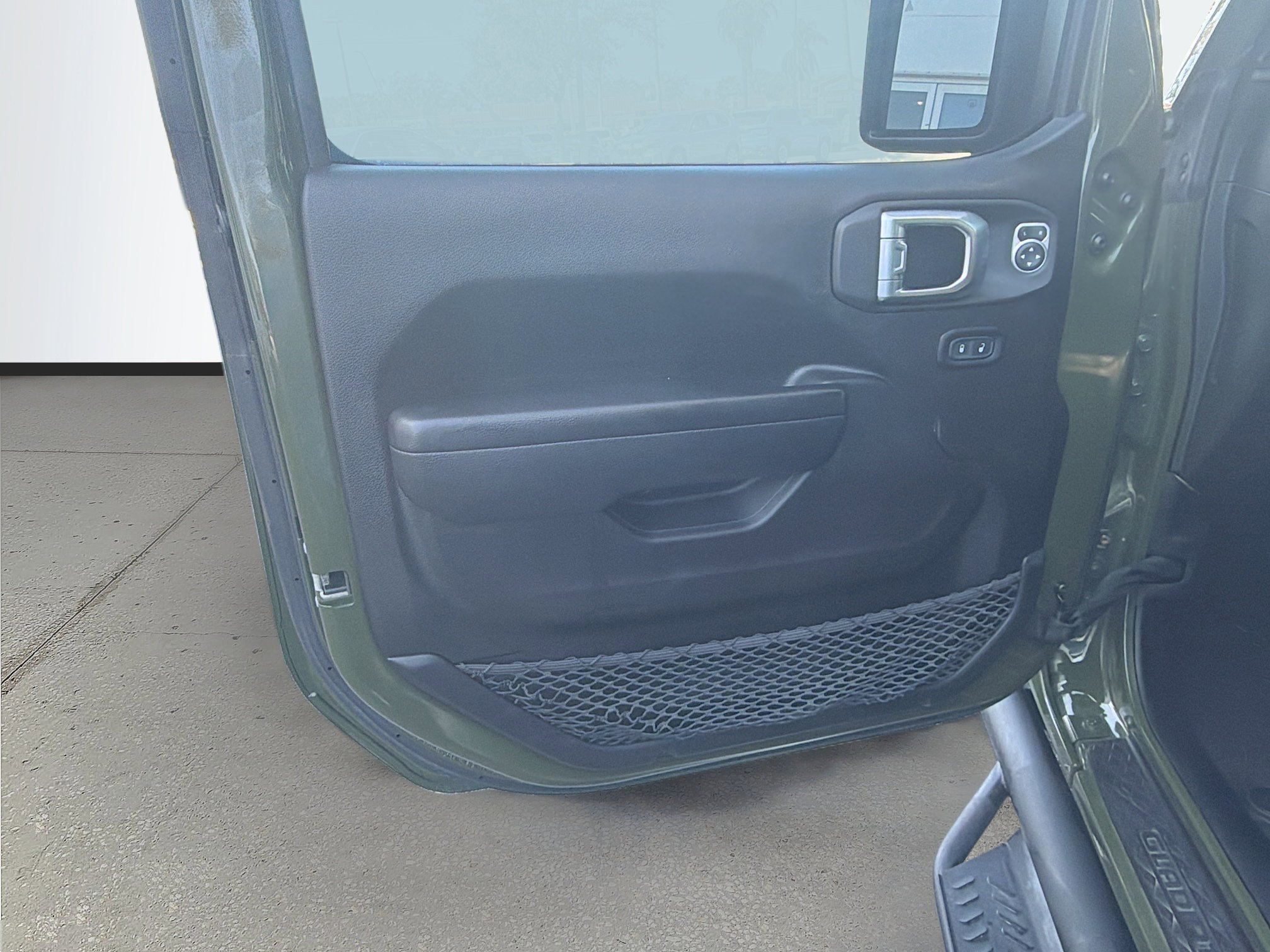 Used 2021 Jeep Gladiator Sport image 21