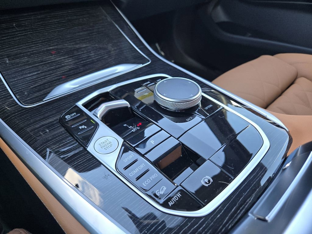 New 2026 BMW X5 xDrive40i w/ M Sport Package image 23