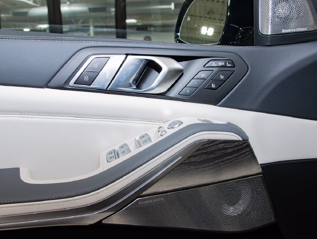 New 2026 BMW ALPINA XB7 AWD/4WD image 13