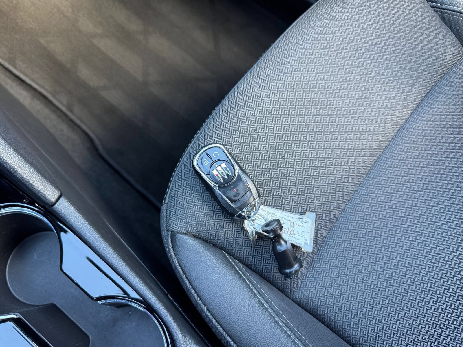 Used 2025 Buick Encore GX Preferred AWD/4WD image 20