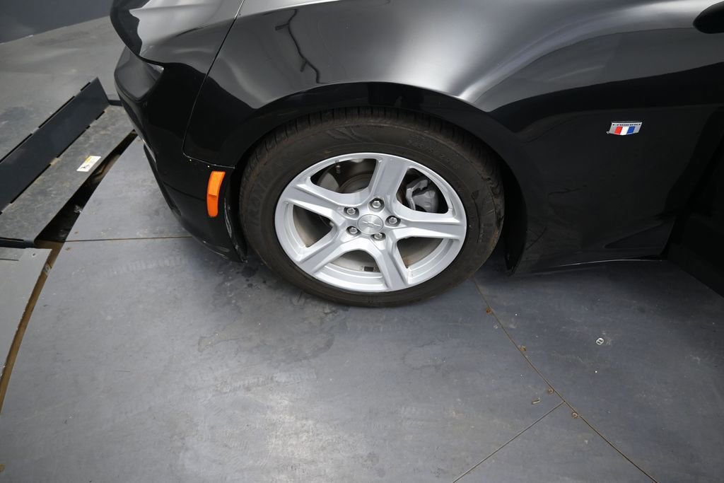 Used 2023 Chevrolet Camaro LT RWD image 41