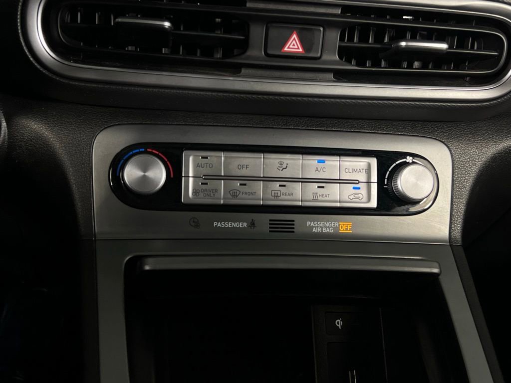 Used 2022 Hyundai Kona Limited w/ Cargo Package image 18