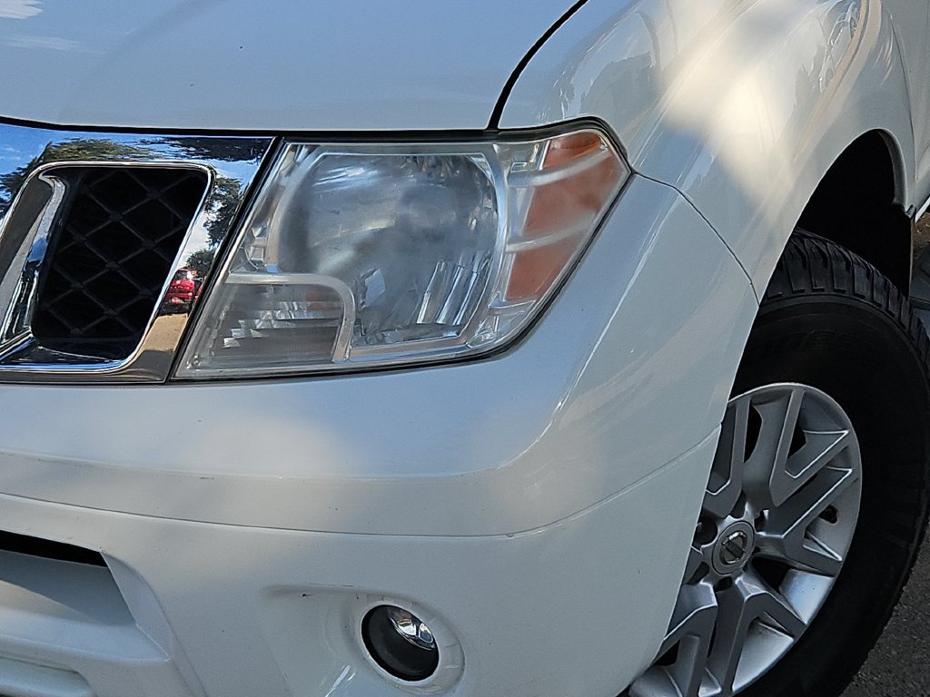 Used 2019 Nissan Frontier SV w/ Value Truck Package AWD/4WD image 12