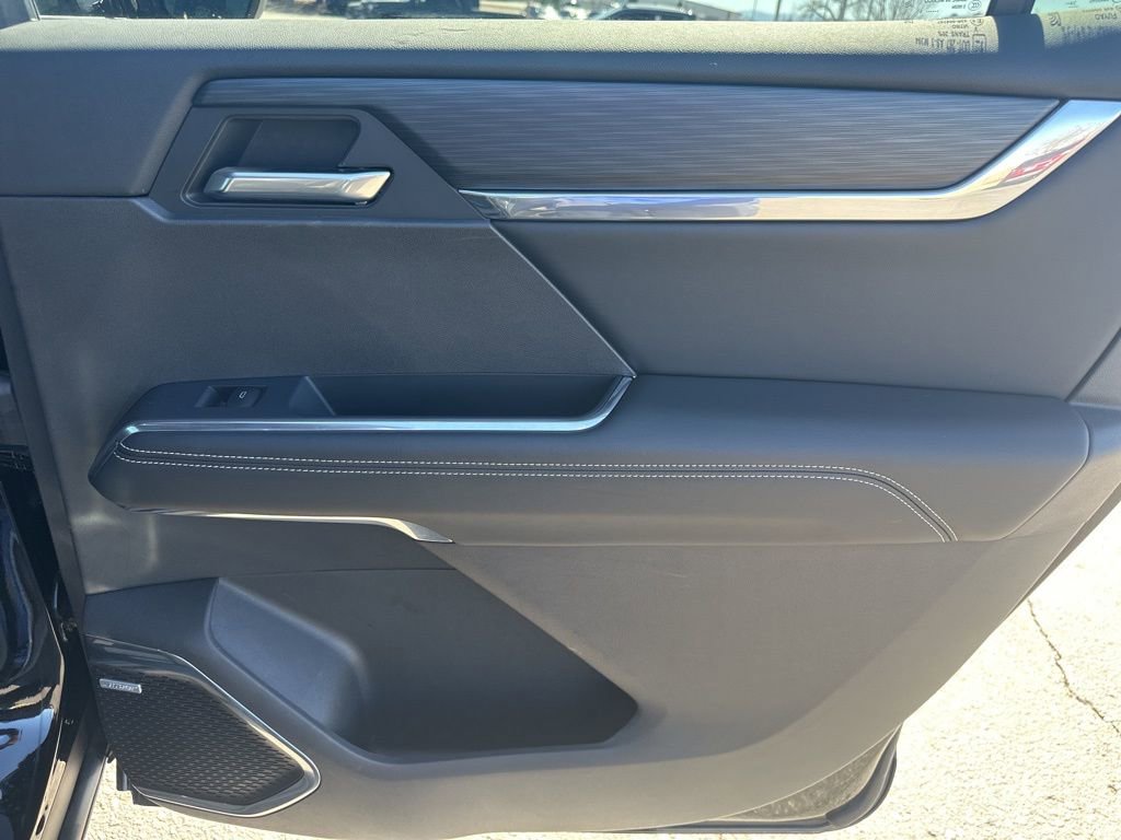 Used 2025 GMC Acadia Elevation w/ Elevation Premium Package image 29