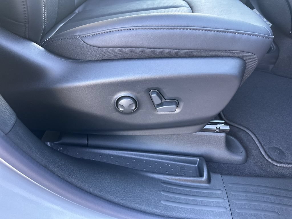 New 2026 Chrysler Pacifica Select FWD image 58