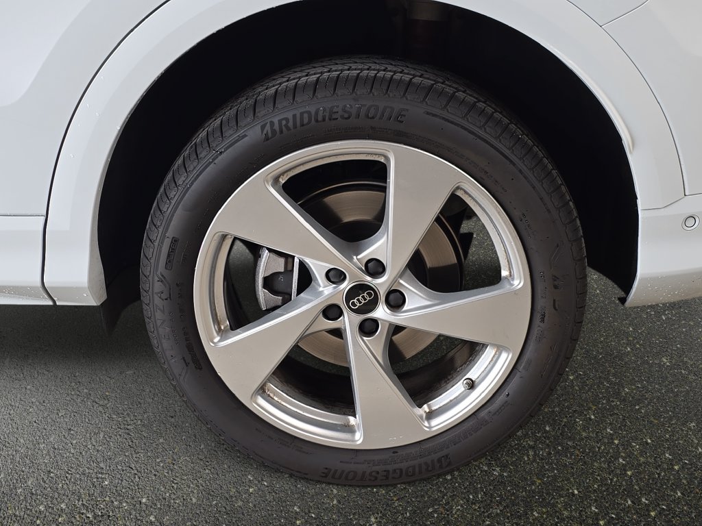 Certified 2025 Audi Q5 Premium AWD/4WD image 32