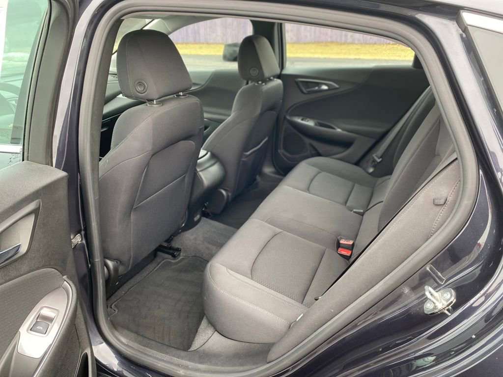 Used 2023 Chevrolet Malibu LS FWD image 18