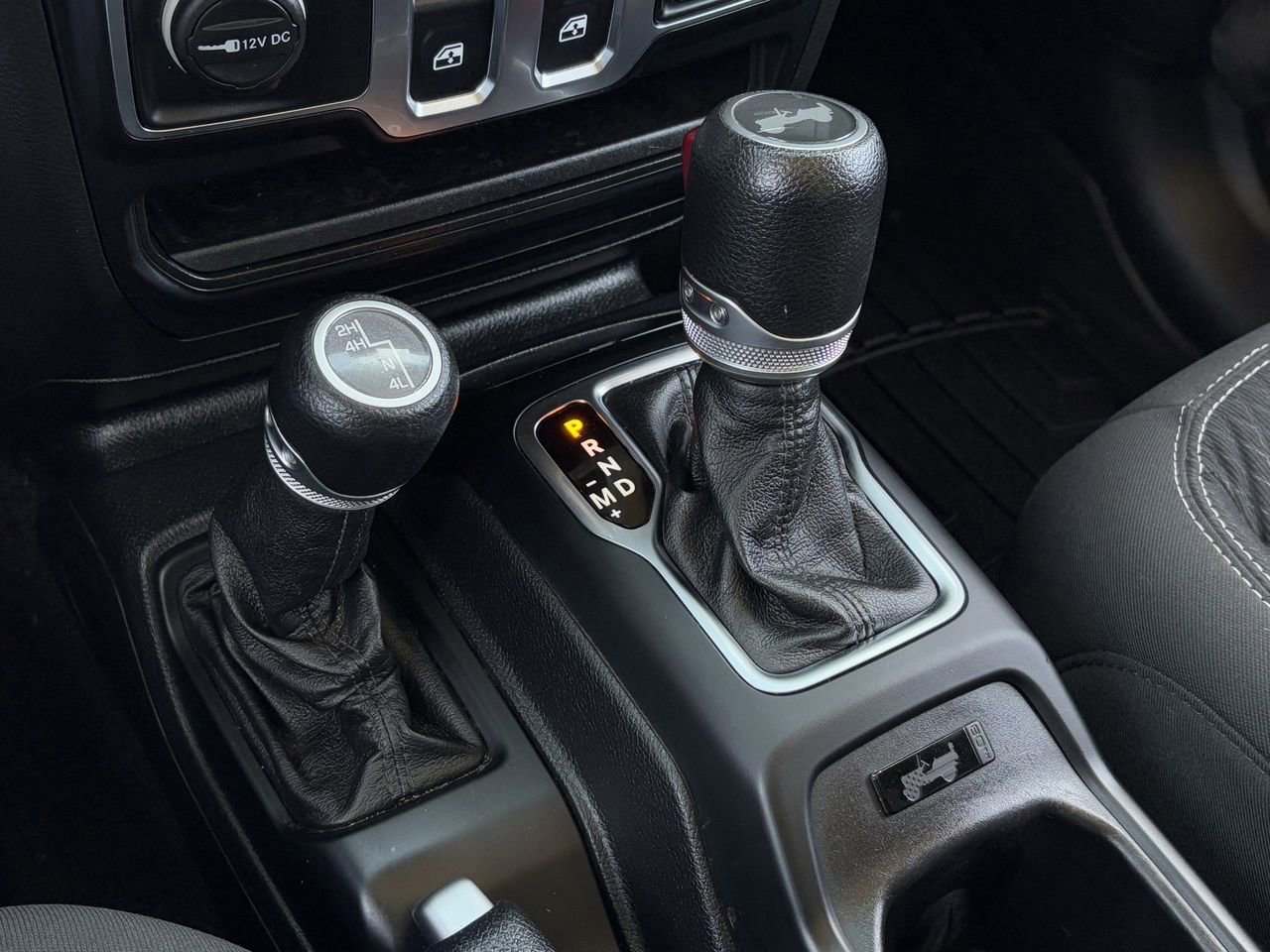 Used 2021 Jeep Wrangler Sport image 19