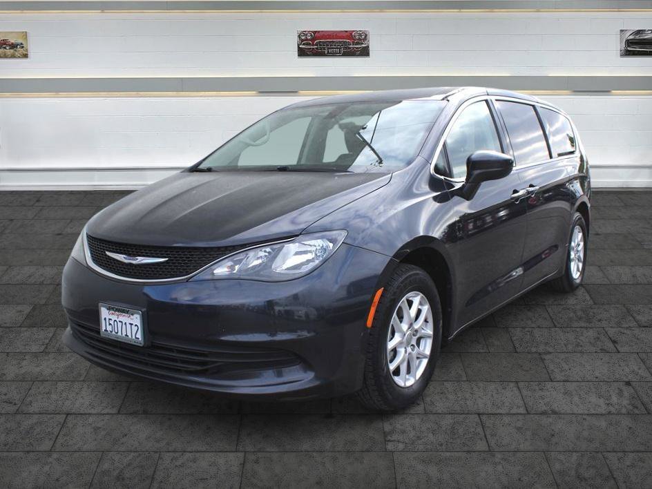 Used 2019 Chrysler Pacifica LX FWD image 3