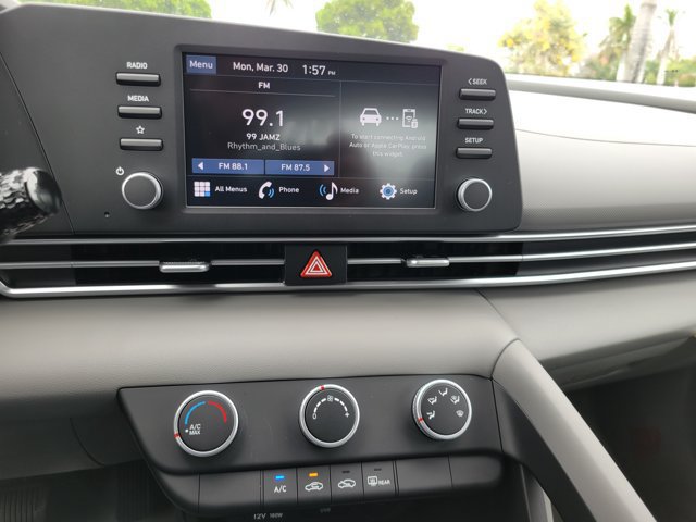 New 2026 Hyundai Elantra SE FWD image 13
