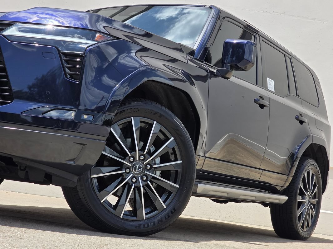 Used 2026 Lexus GX 550 w/ Accessory Package (2T) AWD/4WD image 8