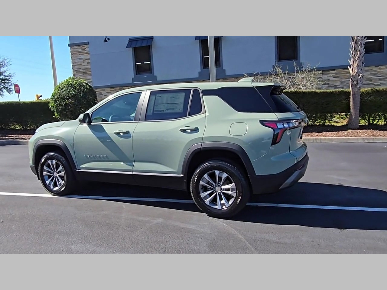 New 2026 Chevrolet Equinox LT w/ Convenience Package II image 15