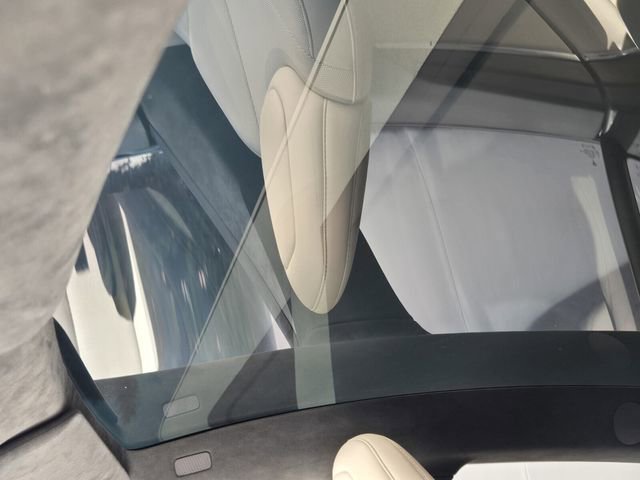 Used 2022 Tesla Model S AWD/4WD image 19