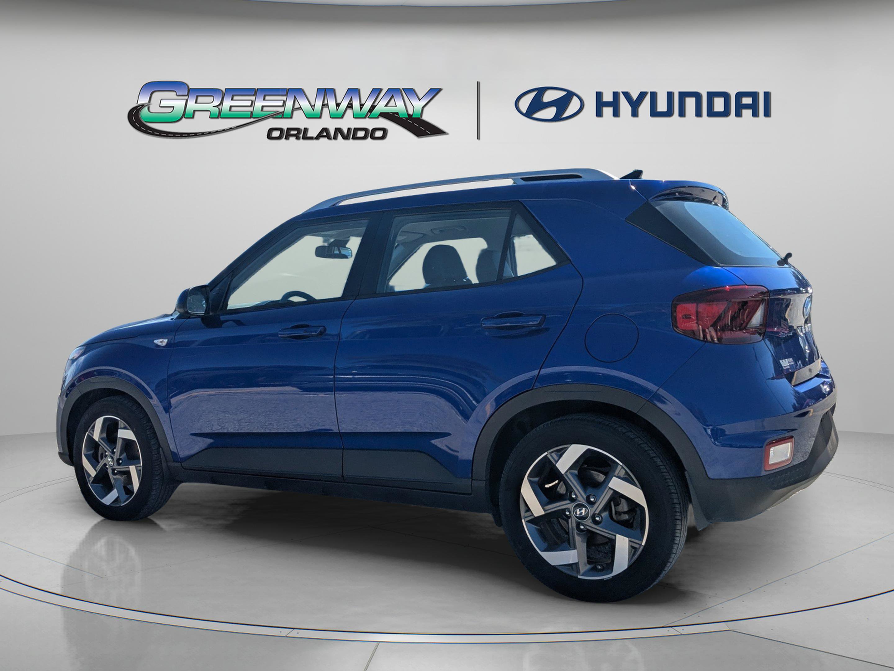 Certified 2022 Hyundai Venue Limited FWD image 6