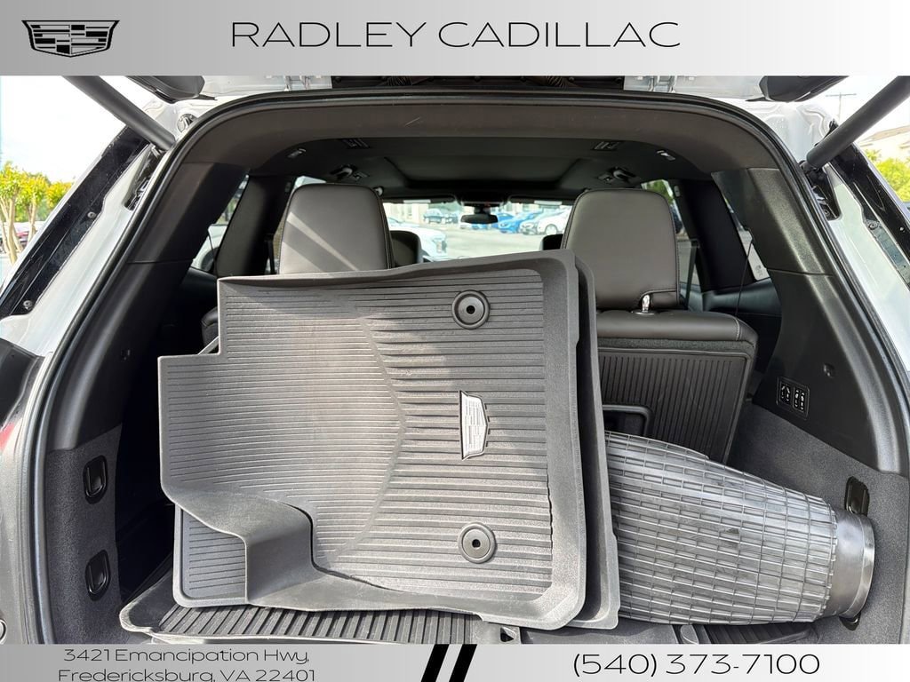 Used 2020 Cadillac XT6 Premium Luxury AWD/4WD image 16