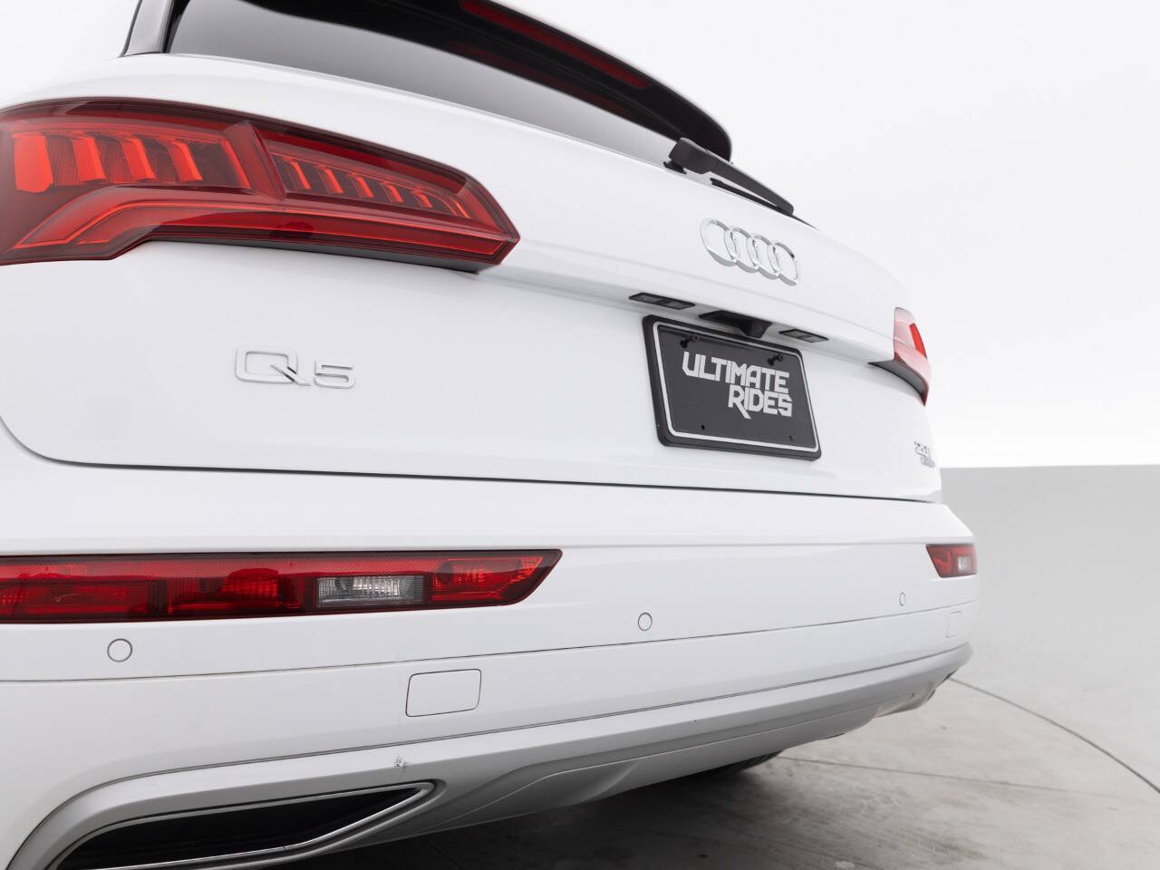 Used 2018 Audi Q5 2.0T Premium Plus w/ Premium Plus Package AWD/4WD image 16