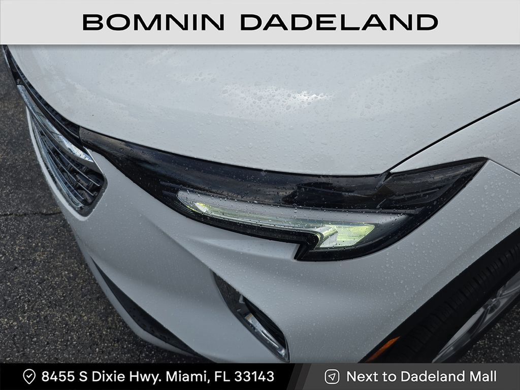 Used 2023 Buick Envision Preferred image 10