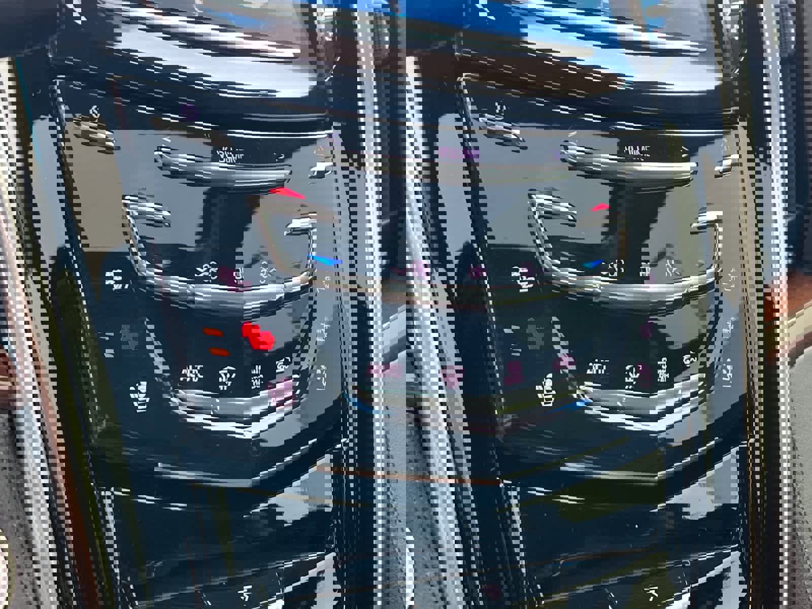 Used 2020 Cadillac Escalade Luxury image 22