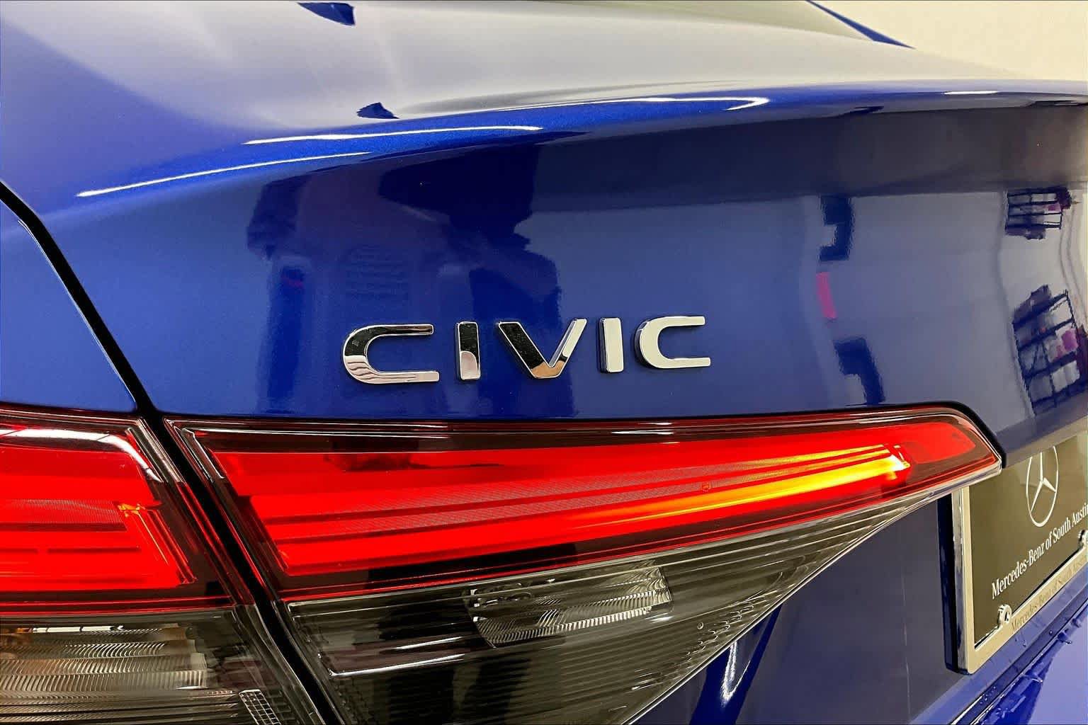 Used 2024 Honda Civic Touring image 30