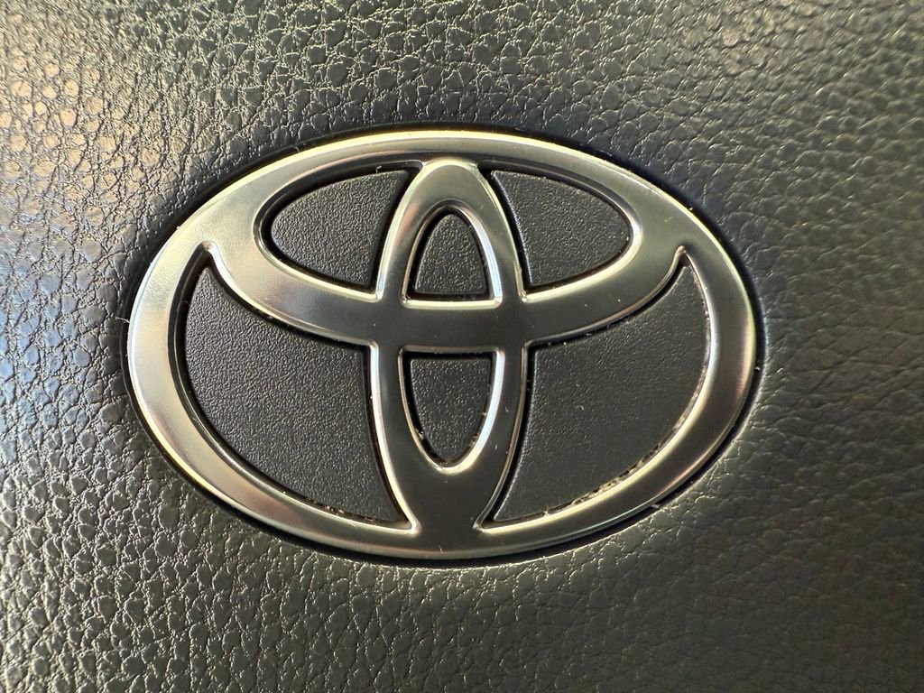 Used 2024 Toyota Grand Highlander XLE image 19