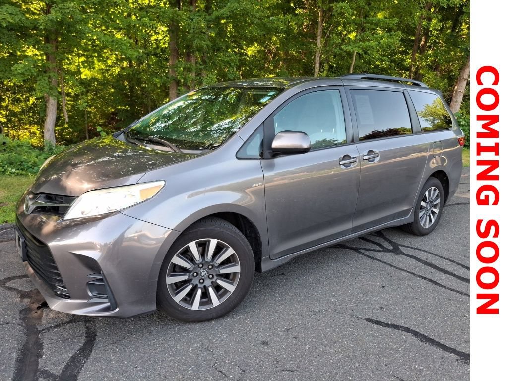 Used 2018 Toyota Sienna LE