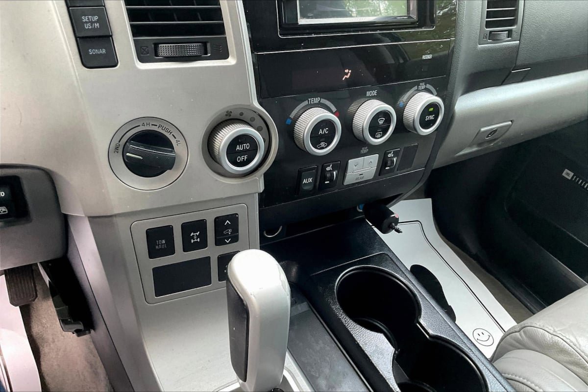 Used 2008 Toyota Sequoia Limited AWD/4WD image 15