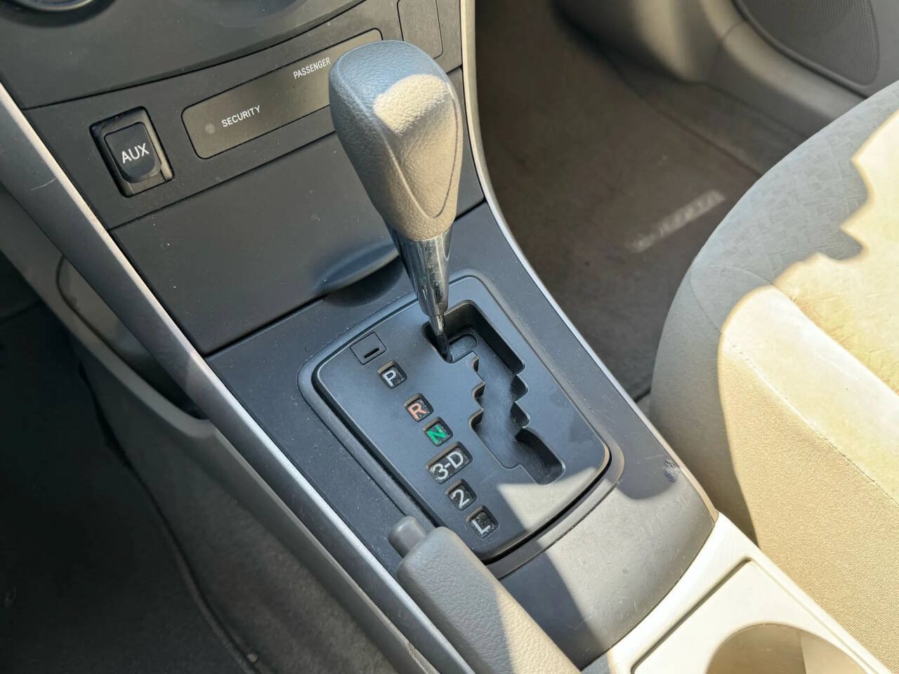 Used 2009 Toyota Corolla LE FWD image 23