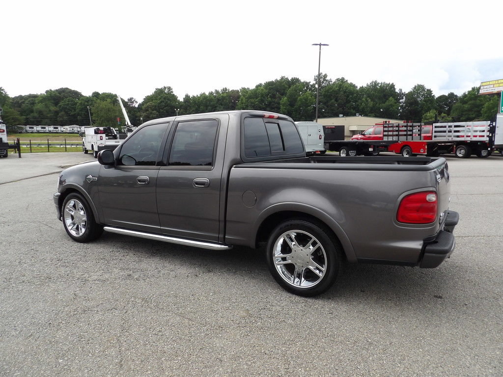 Used 2002 Ford F150 Harley-Davidson RWD image 4