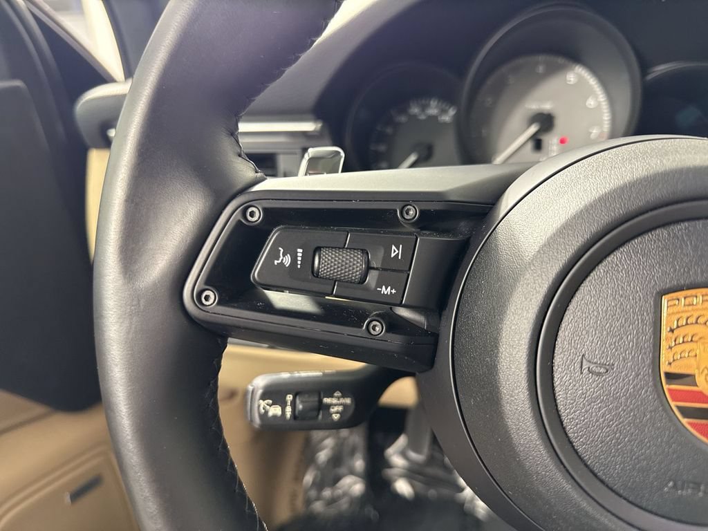 Certified 2022 Porsche Macan S w/ Premium Package Plus AWD/4WD image 37