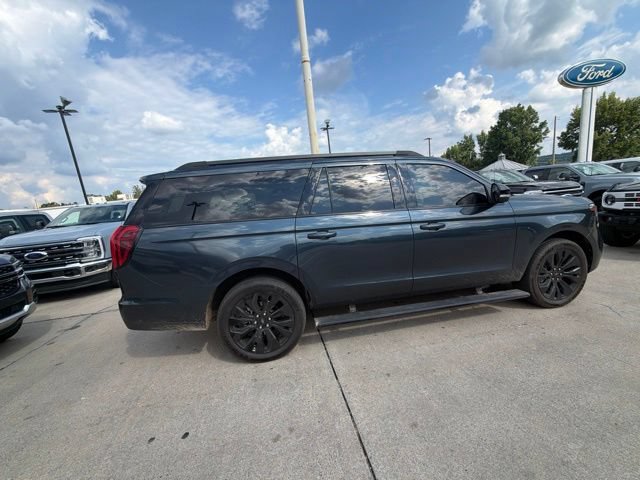Used 2025 Ford Expedition Max Platinum w/ Stealth Appearance Package AWD/4WD image 15