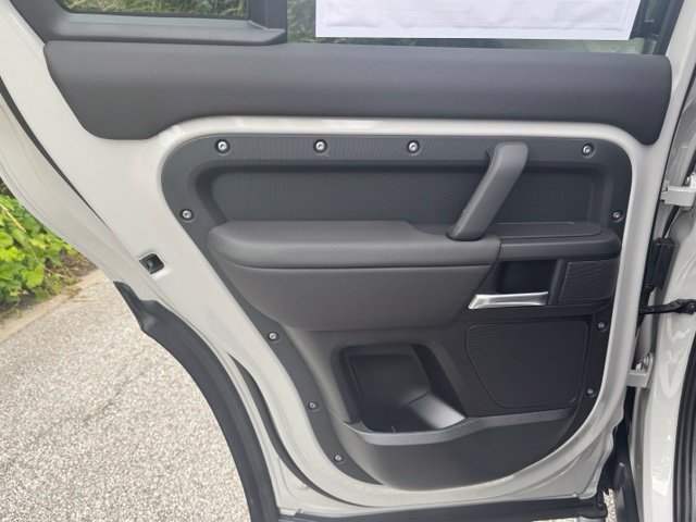 New 2026 Land Rover Defender 110 S AWD/4WD image 11