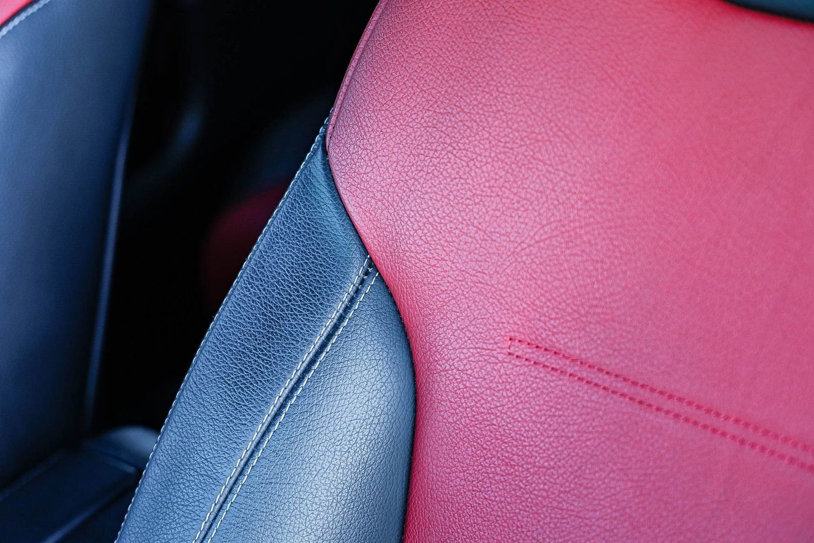 Used 2021 Mercedes-Benz GLB 250 image 24