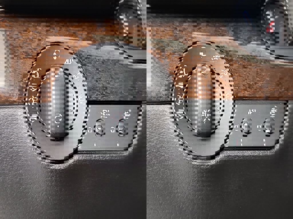 Used 2005 Audi S4 Avant AWD/4WD image 26