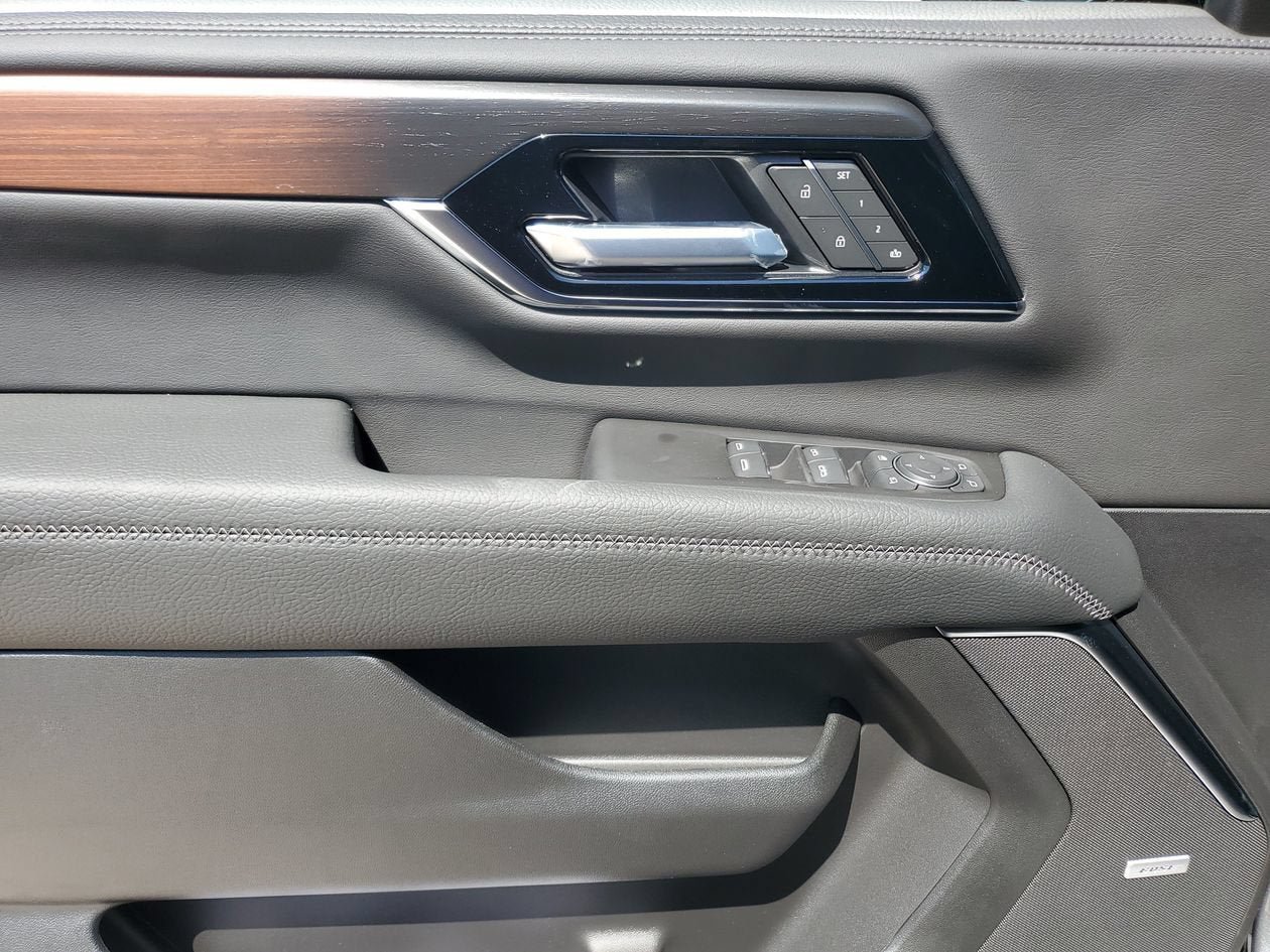 New 2026 GMC Yukon XL Denali RWD image 17