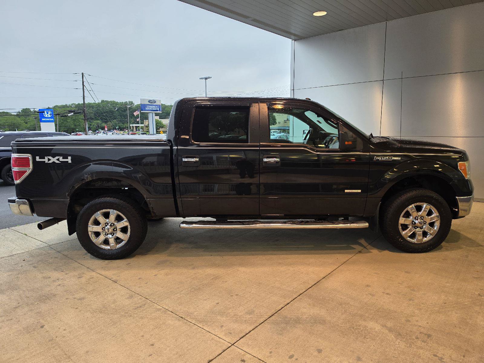 Used 2014 Ford F150 XLT w/ Equipment Group 302A Luxury AWD/4WD image 7