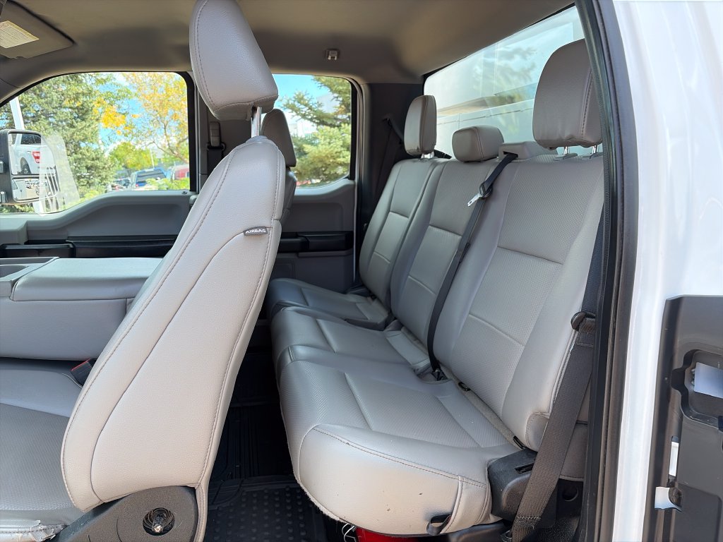 Used 2021 Ford F550 4x4 SuperCab Super Duty image 12