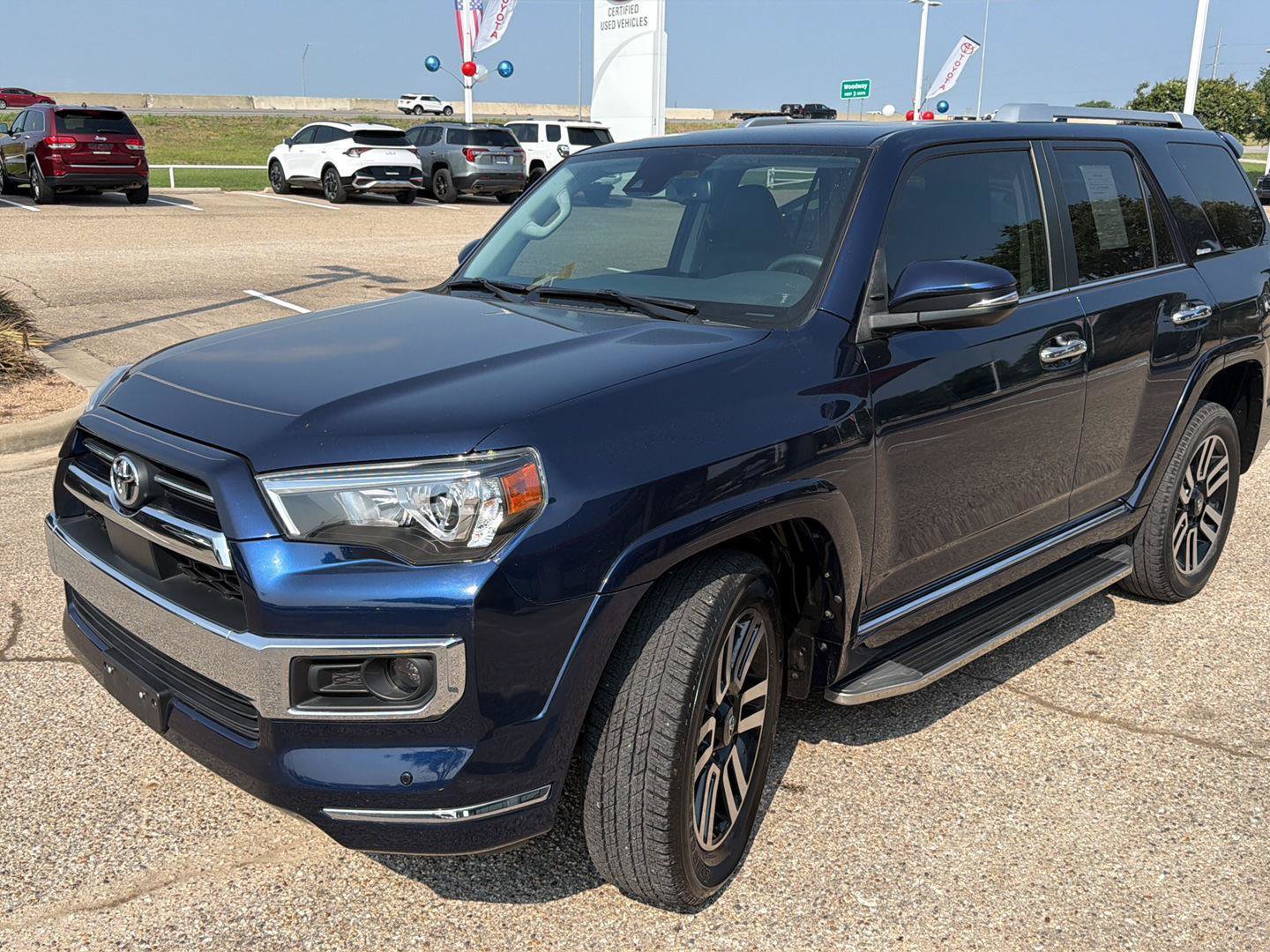 Used 2021 Toyota 4Runner Limited AWD/4WD image 7