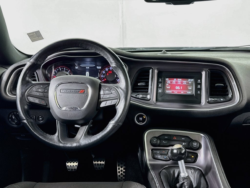 Used 2016 Dodge Challenger R/T w/ Driver Convenience Group RWD image 12
