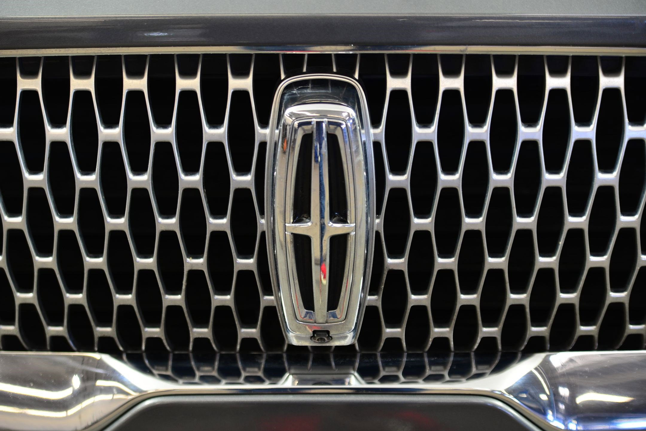 Used 2023 Lincoln Aviator Reserve w/ Equipment Group 201A image 19