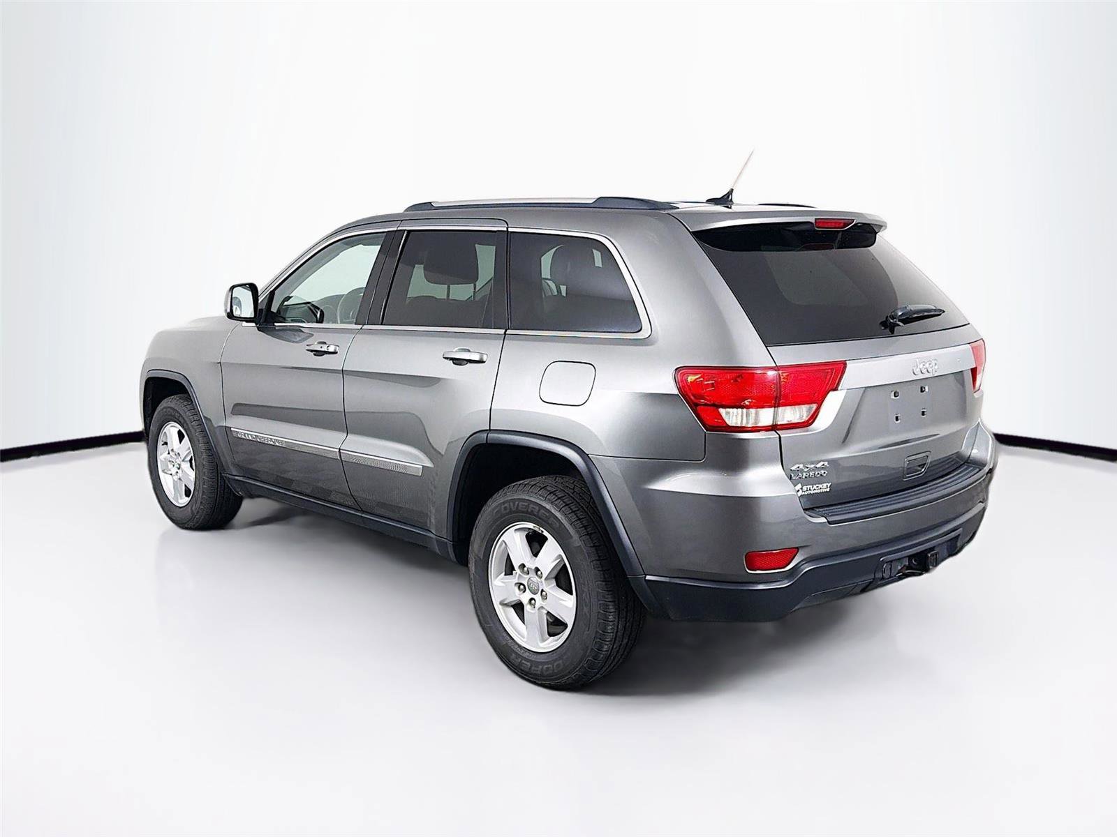 Used 2012 Jeep Grand Cherokee Laredo w/ Laredo E Group image 5